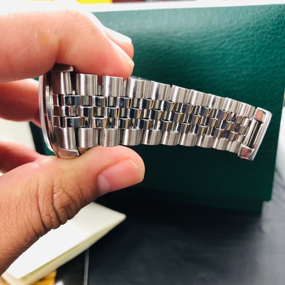 SOLD ❌  Rolex Date 15200/ box & papers 34mm - Picture 6 of 8